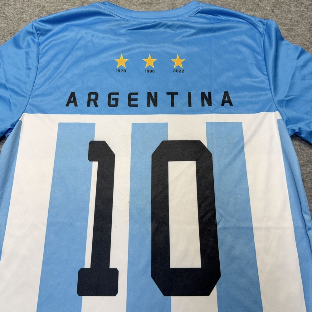 Argentina Fan Soccer Jersey Men M World Cup 2022 Polyester Blue White Striped - Picture 10 of 11